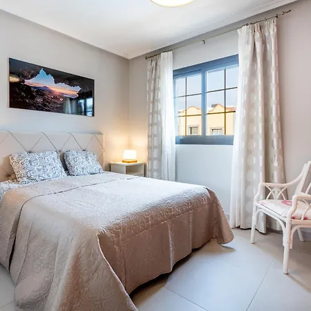 דירה Del Duque Ocean View Terrace *