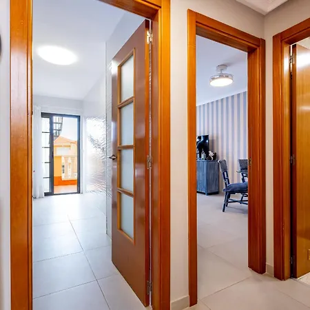 Del Duque Ocean View Terrace Apartament *