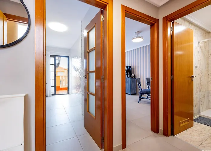 Del Duque Ocean View Terrace Apartmán *