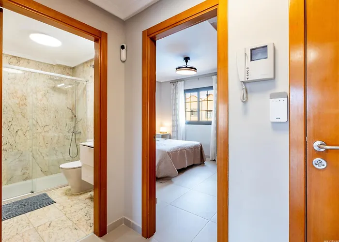 Del Duque Ocean View Terrace Apartmán